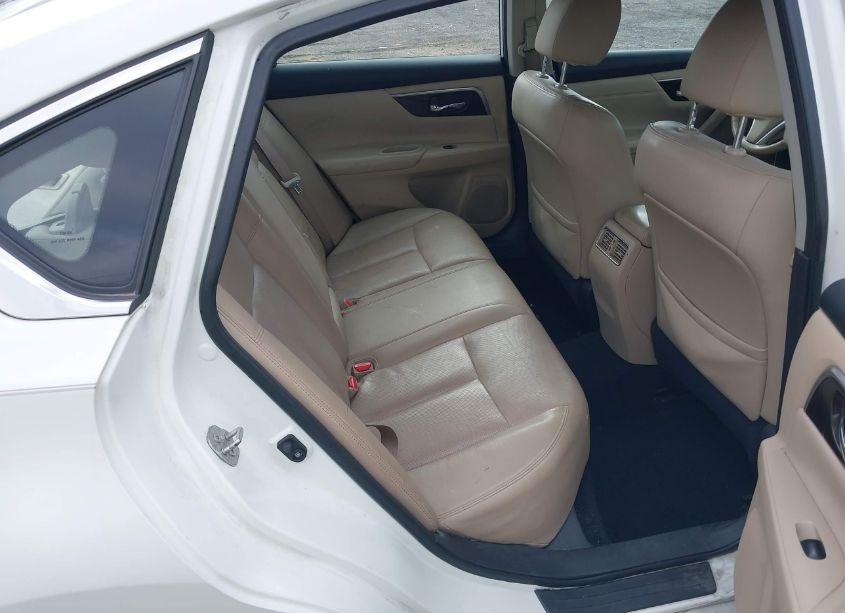 Photo 8 of 2015 Nissan Altima 2.5 SL (VIN 1N4AL3AP5FN360682)