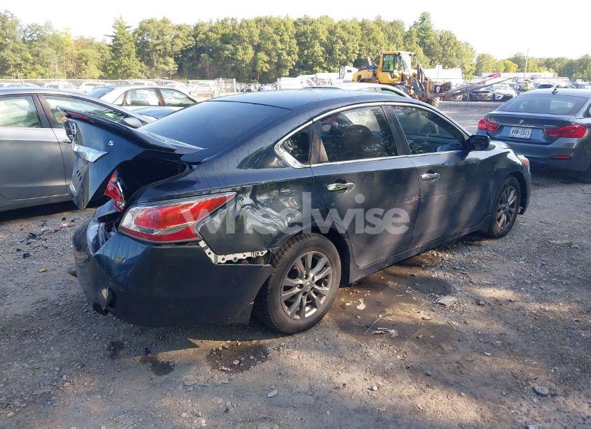 Photo 4 of 2015 Nissan Altima 2.5 S (VIN 1N4AL3AP5FN373061)