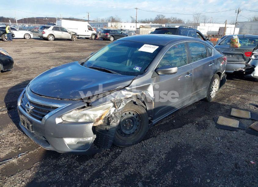 Photo 2 of 2015 Nissan Altima 2.5 S (VIN 1N4AL3AP5FN377109)