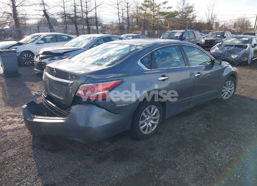 Photo 4 of 2015 Nissan Altima 2.5 S (VIN 1N4AL3AP5FN377109)