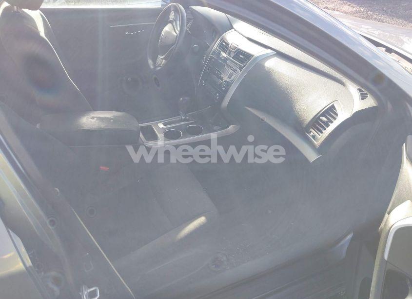 Photo 5 of 2015 Nissan Altima 2.5 S (VIN 1N4AL3AP5FN377109)