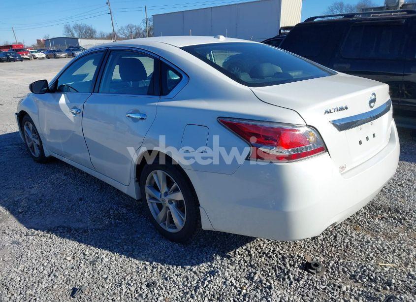 Photo 3 of 2015 Nissan Altima 2.5 SL (VIN 1N4AL3AP5FN381600)
