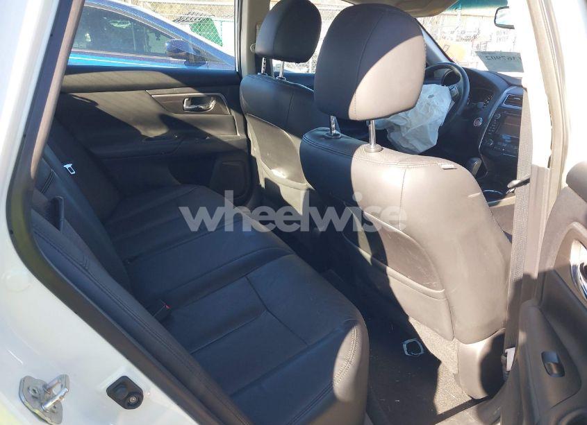 Photo 8 of 2015 Nissan Altima 2.5 SL (VIN 1N4AL3AP5FN381600)