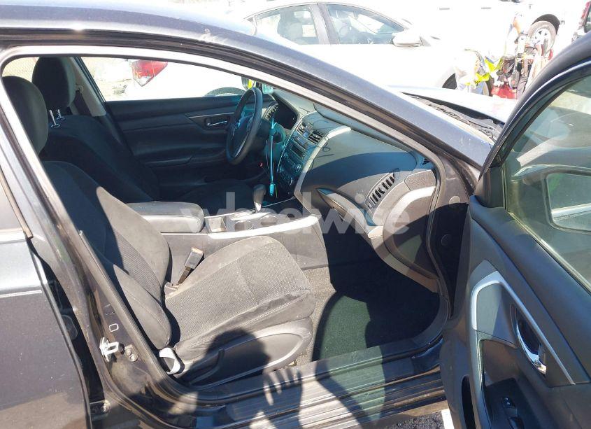 Photo 5 of 2015 Nissan Altima 2.5 S (VIN 1N4AL3AP5FN385002)