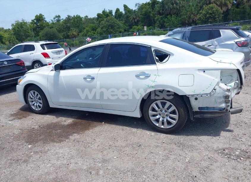 Photo 15 of 2015 Nissan Altima 2.5/2.5 S/2.5 SL/2.5 SV (VIN 1N4AL3AP5FN386764)