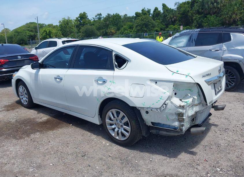 Photo 3 of 2015 Nissan Altima 2.5/2.5 S/2.5 SL/2.5 SV (VIN 1N4AL3AP5FN386764)