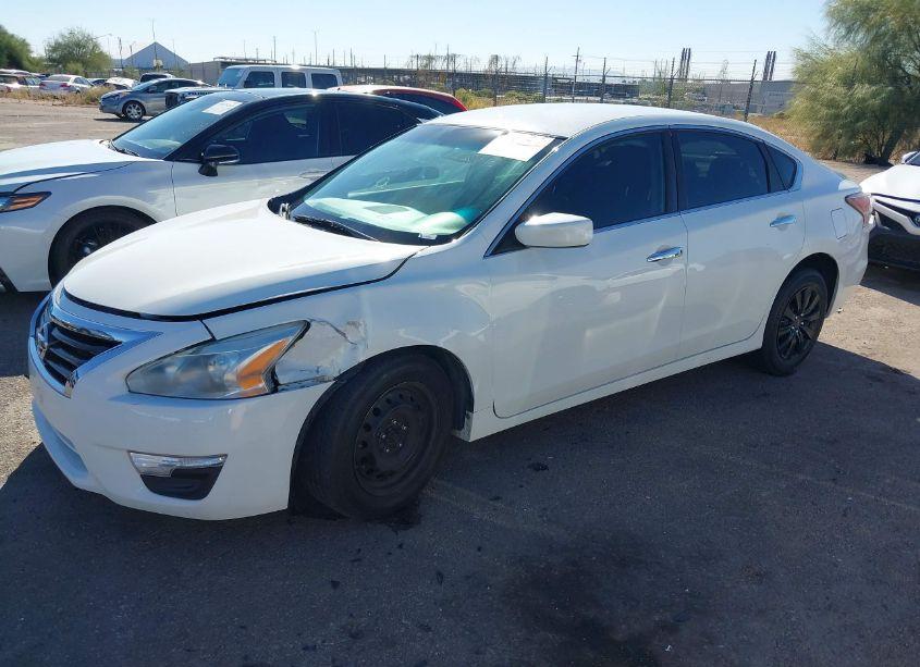 Photo 13 of 2015 Nissan Altima 2.5/2.5 S/2.5 SL/2.5 SV (VIN 1N4AL3AP5FN386960)