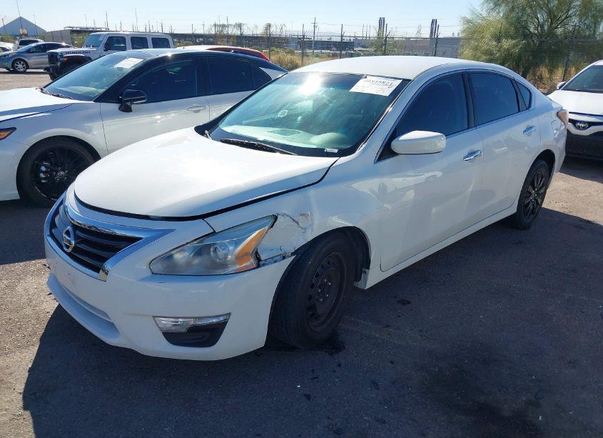 Photo 2 of 2015 Nissan Altima 2.5/2.5 S/2.5 SL/2.5 SV (VIN 1N4AL3AP5FN386960)