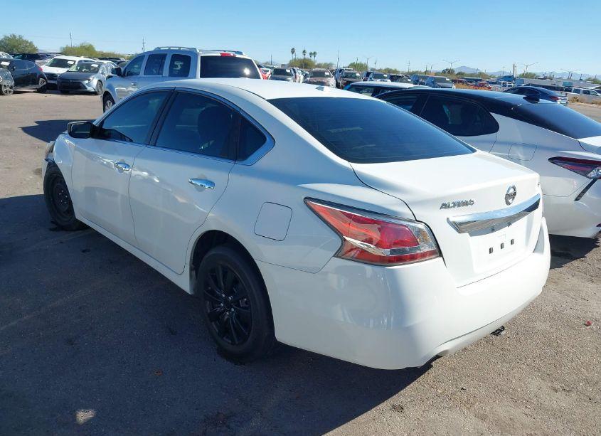 Photo 3 of 2015 Nissan Altima 2.5/2.5 S/2.5 SL/2.5 SV (VIN 1N4AL3AP5FN386960)