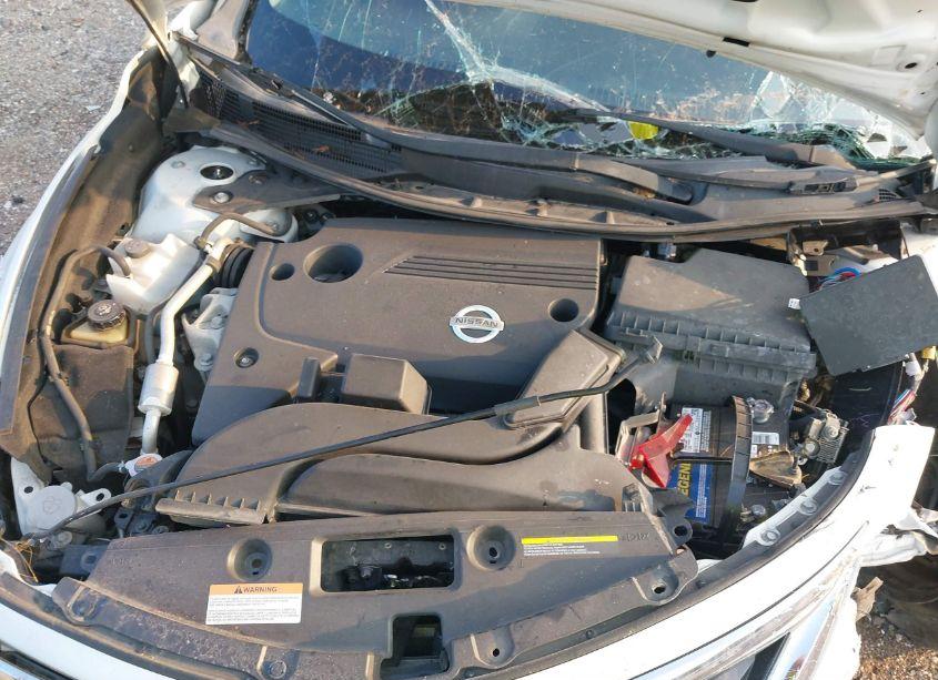 Photo 10 of 2015 Nissan Altima 2.5 S (VIN 1N4AL3AP5FN394198)