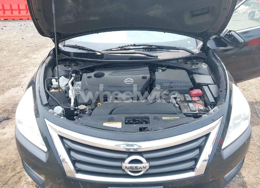 Photo 10 of 2015 Nissan Altima 2.5 S (VIN 1N4AL3AP5FN402526)