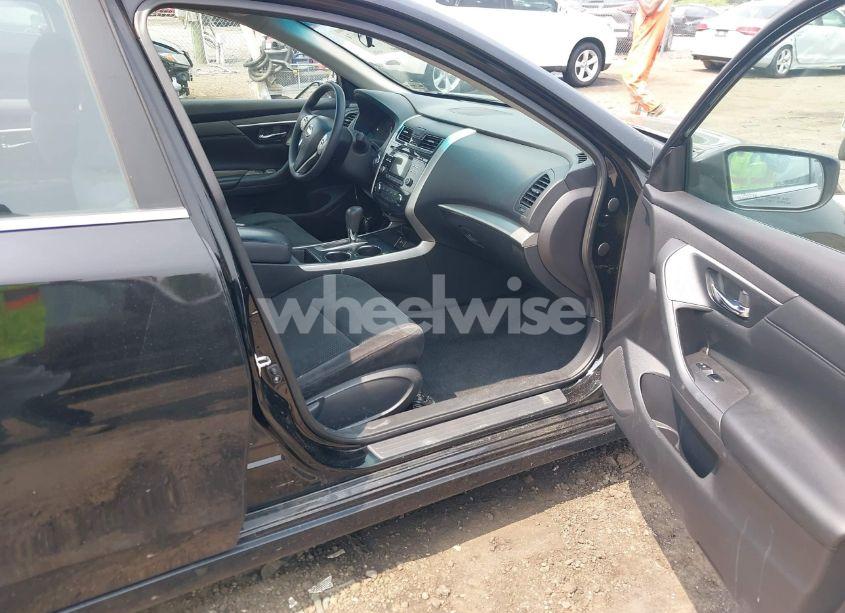 Photo 5 of 2015 Nissan Altima 2.5 S (VIN 1N4AL3AP5FN402526)