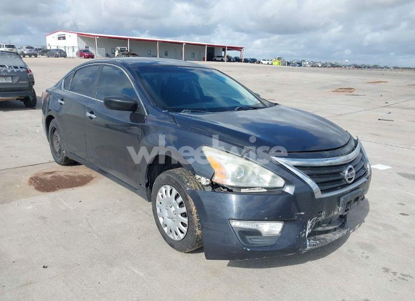 2015 Nissan Altima 2.5 S (VIN 1N4AL3AP5FN405832) main photo