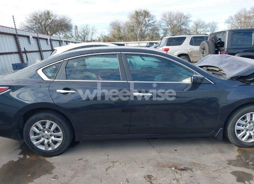Photo 13 of 2015 Nissan Altima 2.5 S (VIN 1N4AL3AP5FN880655)