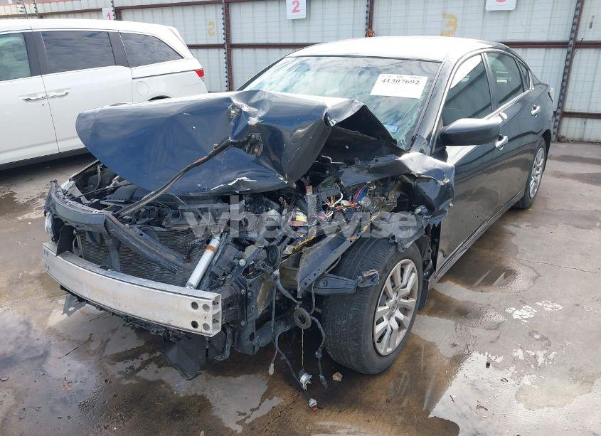 Photo 2 of 2015 Nissan Altima 2.5 S (VIN 1N4AL3AP5FN880655)