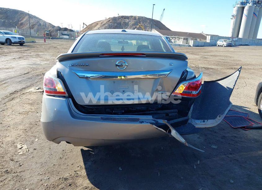 Photo 16 of 2015 Nissan Altima 2.5/2.5 S/2.5 SL/2.5 SV (VIN 1N4AL3AP5FN891333)