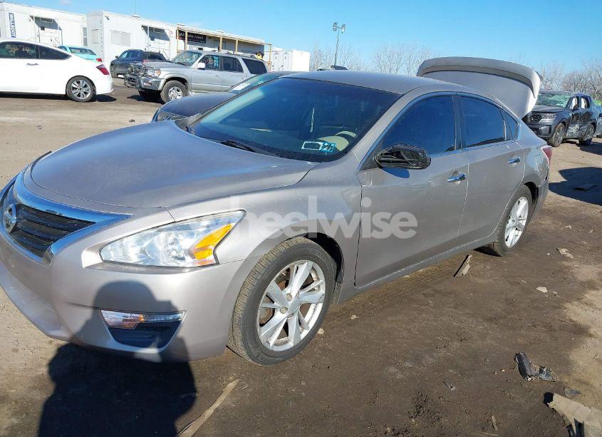 Photo 2 of 2015 Nissan Altima 2.5/2.5 S/2.5 SL/2.5 SV (VIN 1N4AL3AP5FN891333)