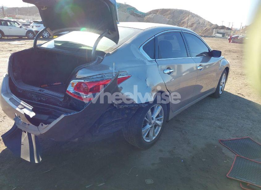 Photo 4 of 2015 Nissan Altima 2.5/2.5 S/2.5 SL/2.5 SV (VIN 1N4AL3AP5FN891333)