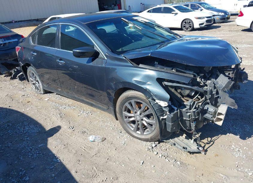 2015 Nissan Altima 2.5 S (VIN 1N4AL3AP5FN893700) main photo