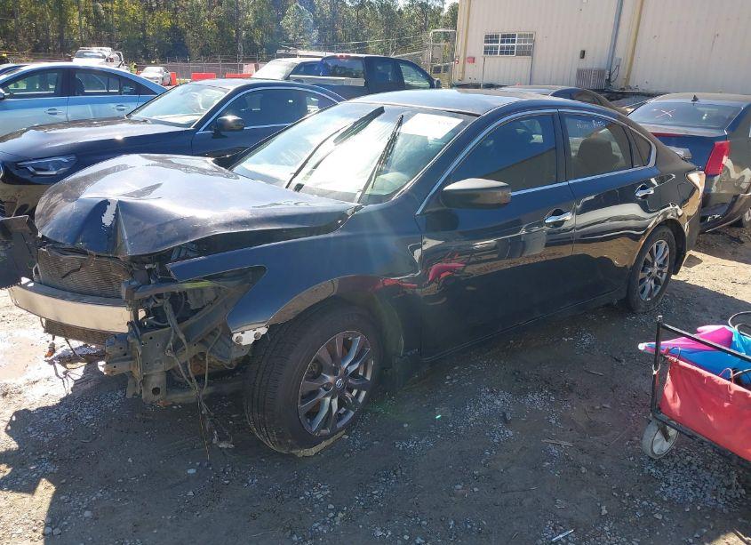 Photo 2 of 2015 Nissan Altima 2.5 S (VIN 1N4AL3AP5FN893700)