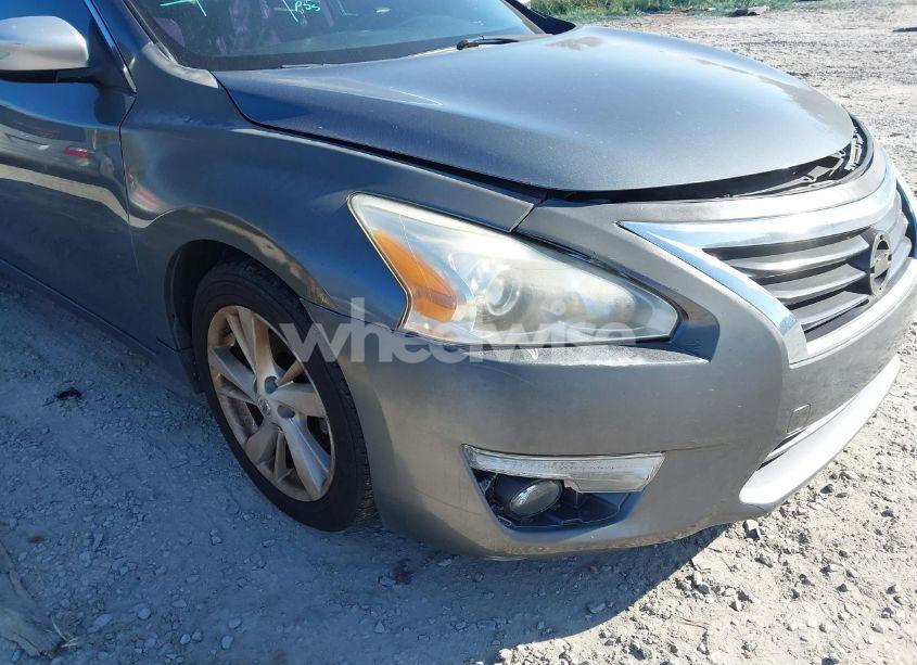 Photo 13 of 2015 Nissan Altima 2.5 SL (VIN 1N4AL3AP5FN898282)