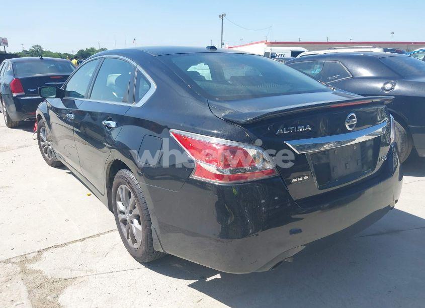 Photo 3 of 2015 Nissan Altima 2.5 S (VIN 1N4AL3AP5FN899917)