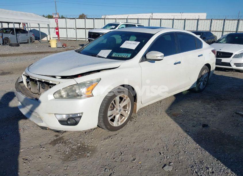 Photo 2 of 2015 Nissan Altima 2.5 SL (VIN 1N4AL3AP5FN900824)