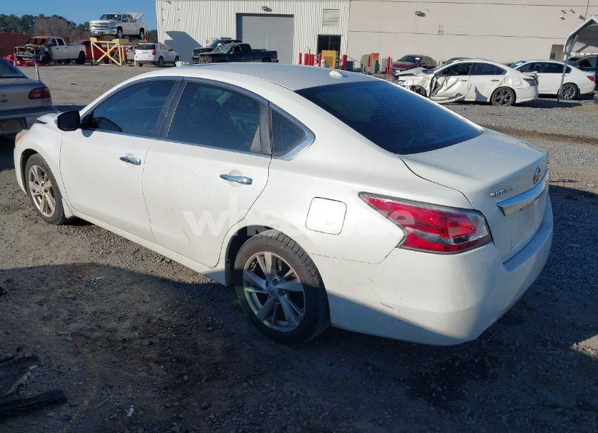 Photo 3 of 2015 Nissan Altima 2.5 SL (VIN 1N4AL3AP5FN900824)