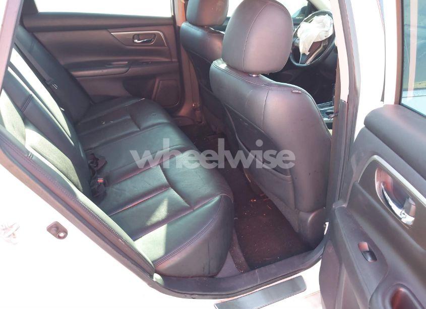 Photo 8 of 2015 Nissan Altima 2.5 SL (VIN 1N4AL3AP5FN900824)