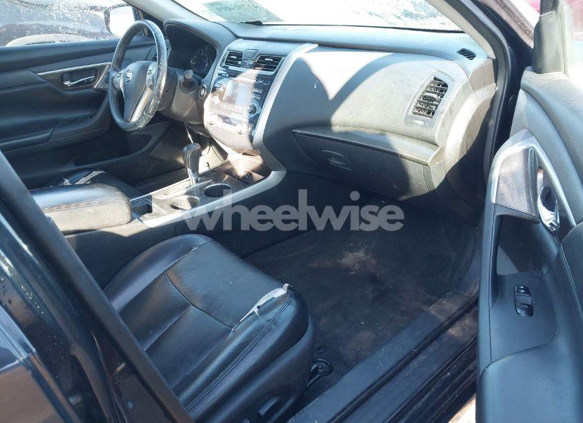 Photo 5 of 2015 Nissan Altima 2.5 SL (VIN 1N4AL3AP5FN902153)