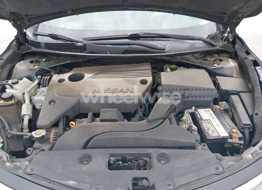 Photo 10 of 2015 Nissan Altima 2.5 S (VIN 1N4AL3AP5FN922337)