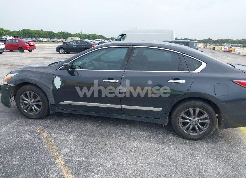Photo 14 of 2015 Nissan Altima 2.5 S (VIN 1N4AL3AP5FN922337)