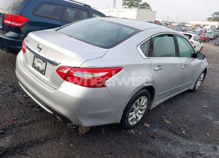 Photo 4 of 2016 Nissan Altima 2.5 S (VIN 1N4AL3AP5GC111313)