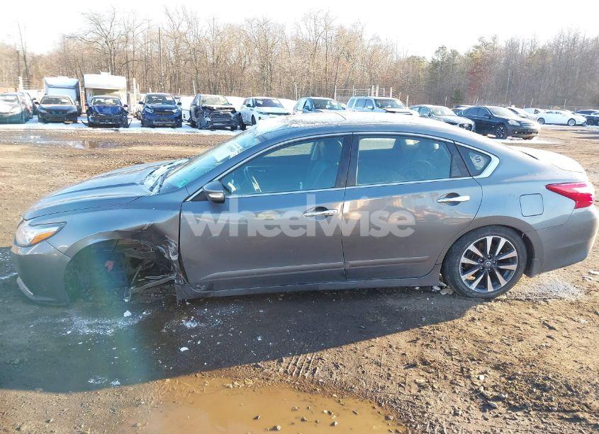 Photo 14 of 2016 Nissan Altima 2.5 SL (VIN 1N4AL3AP5GC111943)