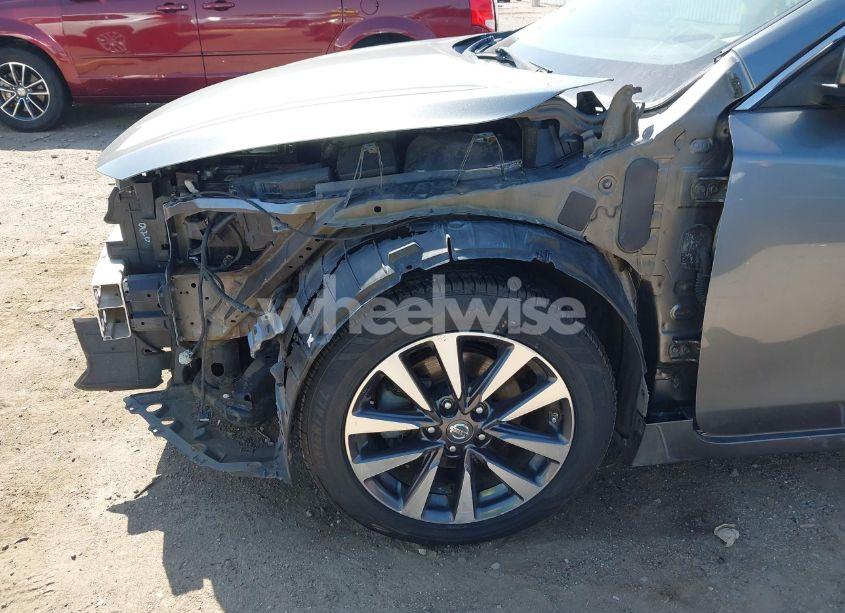 Photo 6 of 2016 Nissan Altima 2.5/2.5 S/2.5 SL/2.5 SR/2.5 SV (VIN 1N4AL3AP5GC121498)