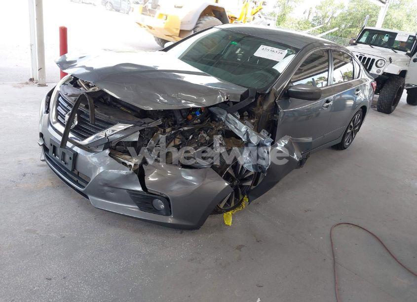 Photo 2 of 2016 Nissan Altima 2.5 SV (VIN 1N4AL3AP5GC121565)