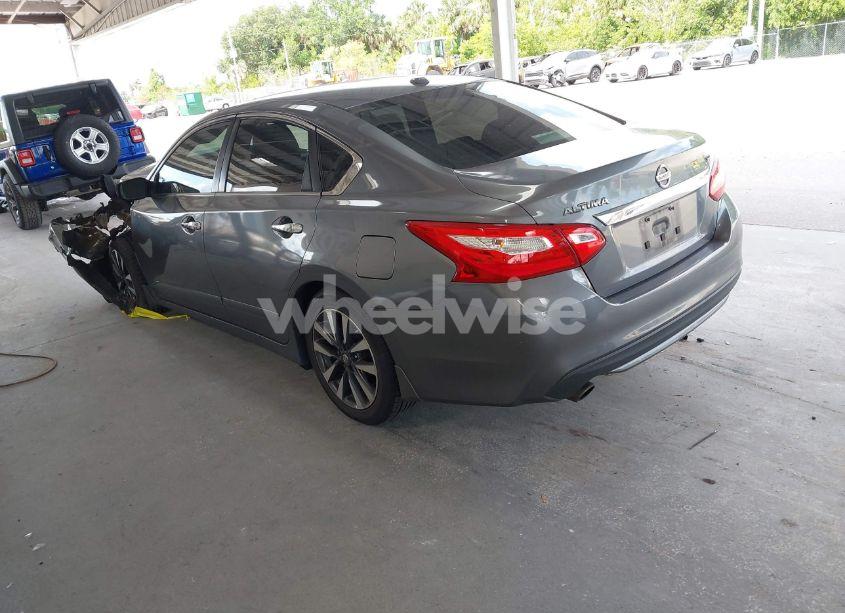 Photo 3 of 2016 Nissan Altima 2.5 SV (VIN 1N4AL3AP5GC121565)