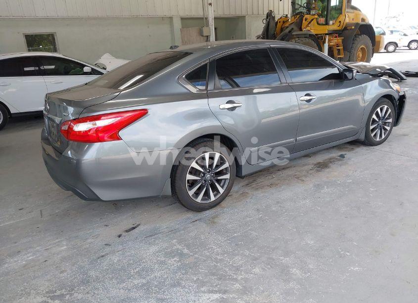 Photo 4 of 2016 Nissan Altima 2.5 SV (VIN 1N4AL3AP5GC121565)