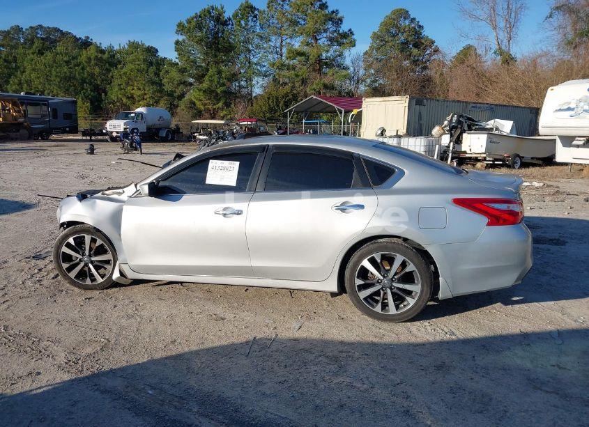 Photo 13 of 2016 Nissan Altima 2.5 SR (VIN 1N4AL3AP5GC124854)