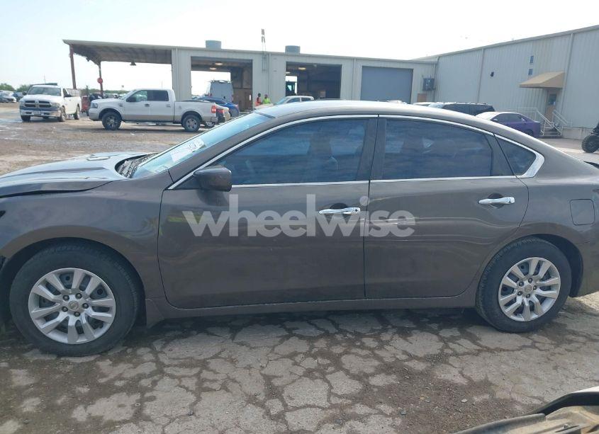 Photo 15 of 2016 Nissan Altima 2.5 S (VIN 1N4AL3AP5GC126037)