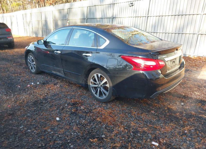 Photo 3 of 2016 Nissan Altima 2.5 SR (VIN 1N4AL3AP5GC128239)
