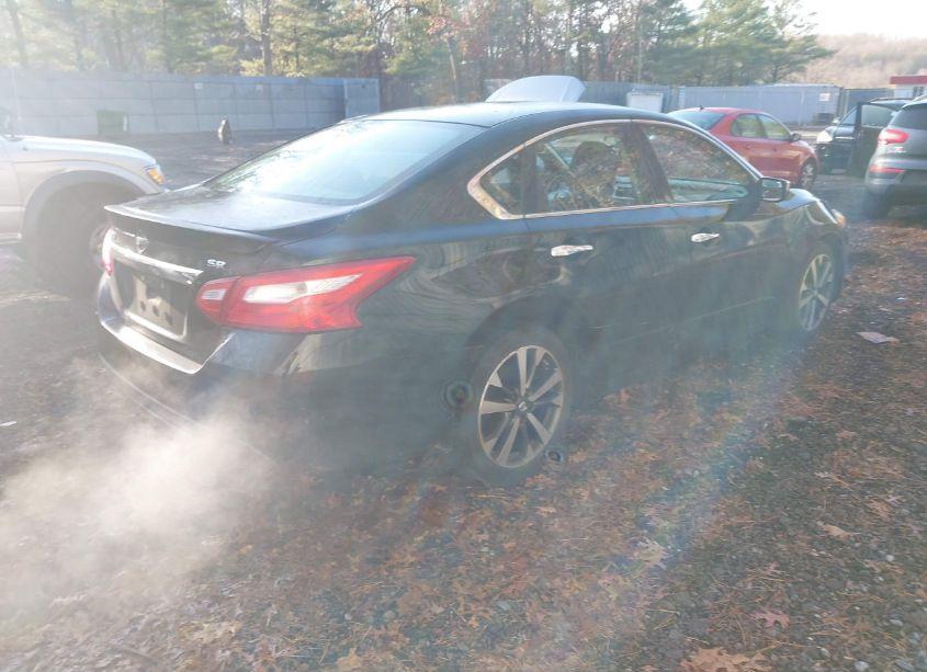 Photo 4 of 2016 Nissan Altima 2.5 SR (VIN 1N4AL3AP5GC128239)