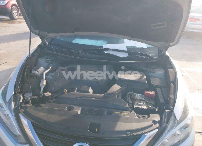 Photo 10 of 2016 Nissan Altima 2.5 SV (VIN 1N4AL3AP5GC144604)