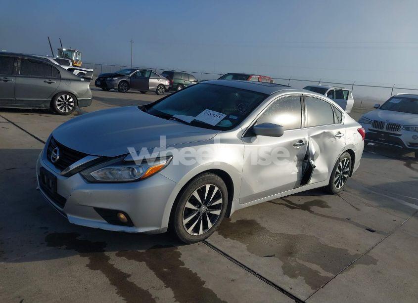 Photo 2 of 2016 Nissan Altima 2.5 SV (VIN 1N4AL3AP5GC144604)