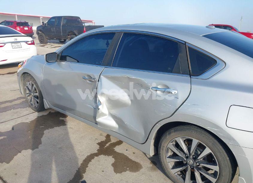 Photo 6 of 2016 Nissan Altima 2.5 SV (VIN 1N4AL3AP5GC144604)