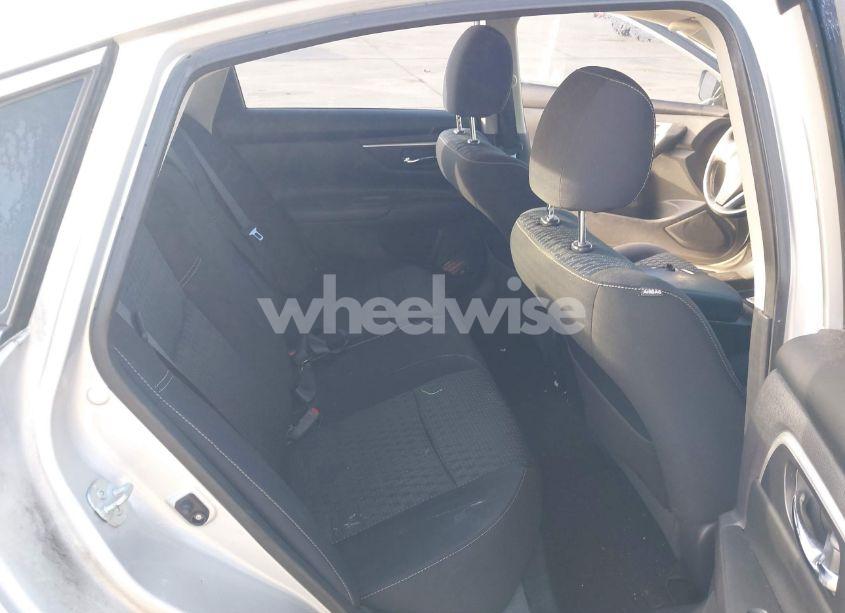 Photo 8 of 2016 Nissan Altima 2.5 SV (VIN 1N4AL3AP5GC144604)