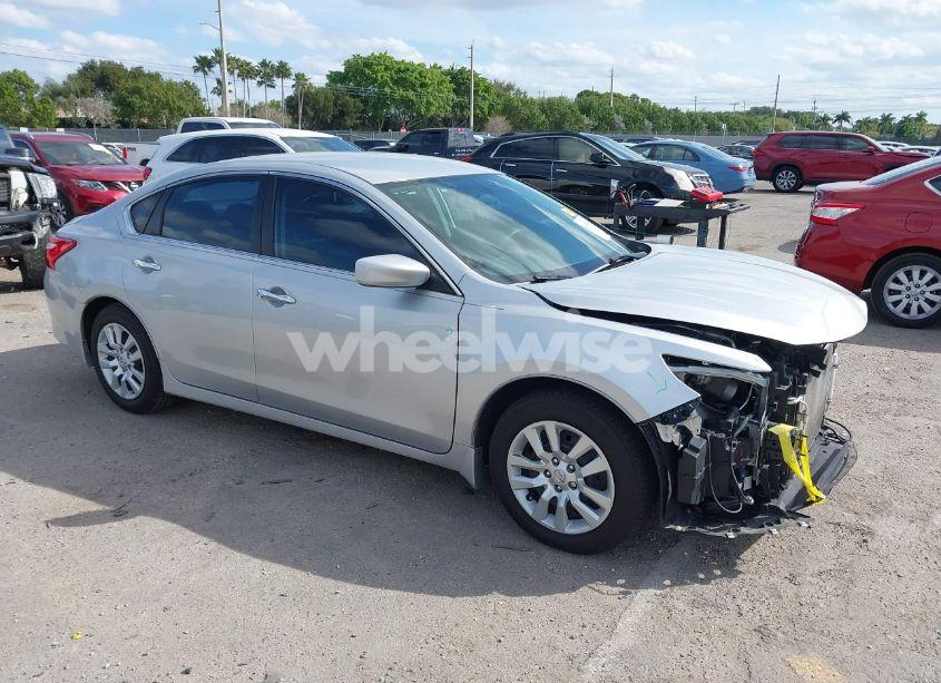 2016 Nissan Altima 2.5 S (VIN 1N4AL3AP5GC145526) main photo