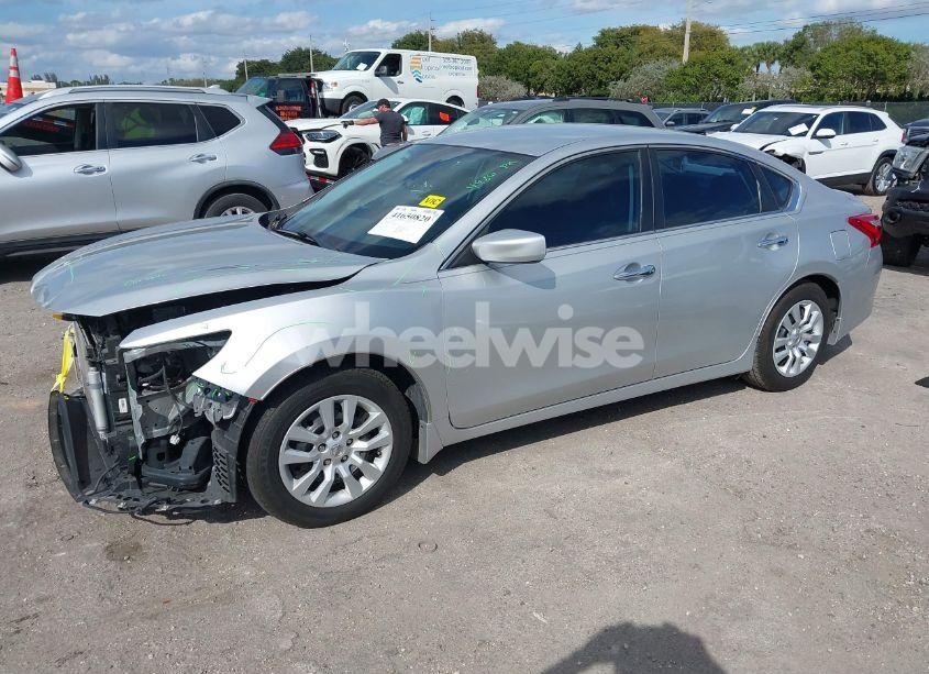 Photo 2 of 2016 Nissan Altima 2.5 S (VIN 1N4AL3AP5GC145526)