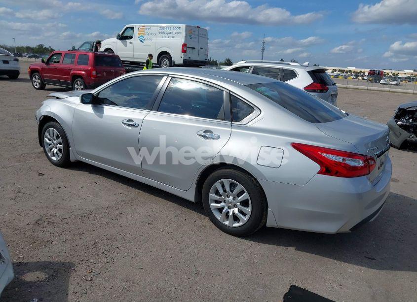 Photo 3 of 2016 Nissan Altima 2.5 S (VIN 1N4AL3AP5GC145526)