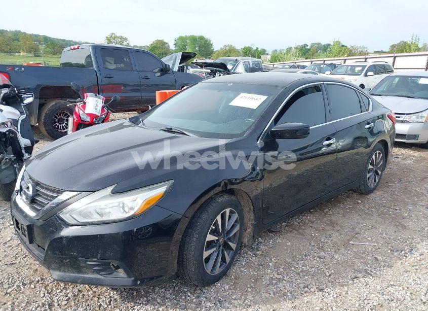 Photo 2 of 2016 Nissan Altima 2.5 SV (VIN 1N4AL3AP5GC162973)